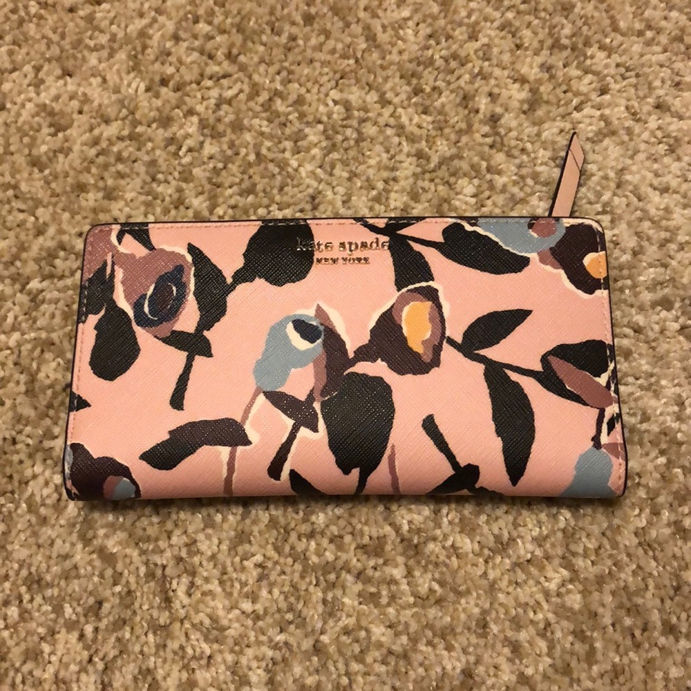Kate Spade bifold wallet